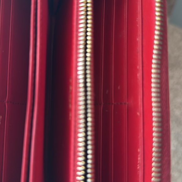 Prada Zip-Around Saffiano Leather - Picture 15 of 16